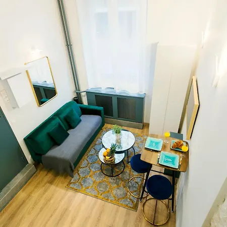 Jardins Des Champs-elysees - Cityapartmentstay Paris