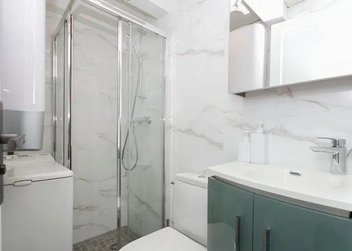 Jardins Des Champs-elysees - Cityapartmentstay * Paris